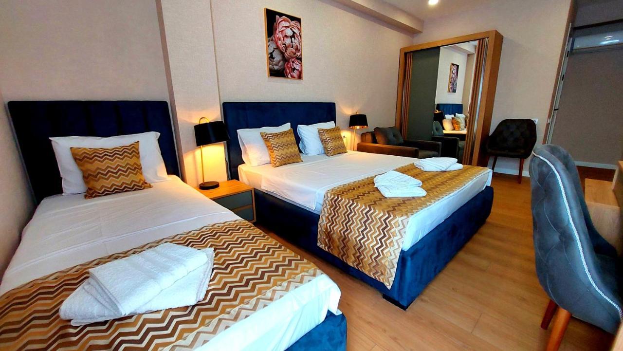 Falcon Boutique Hotel Tbilisi ภายนอก รูปภาพ