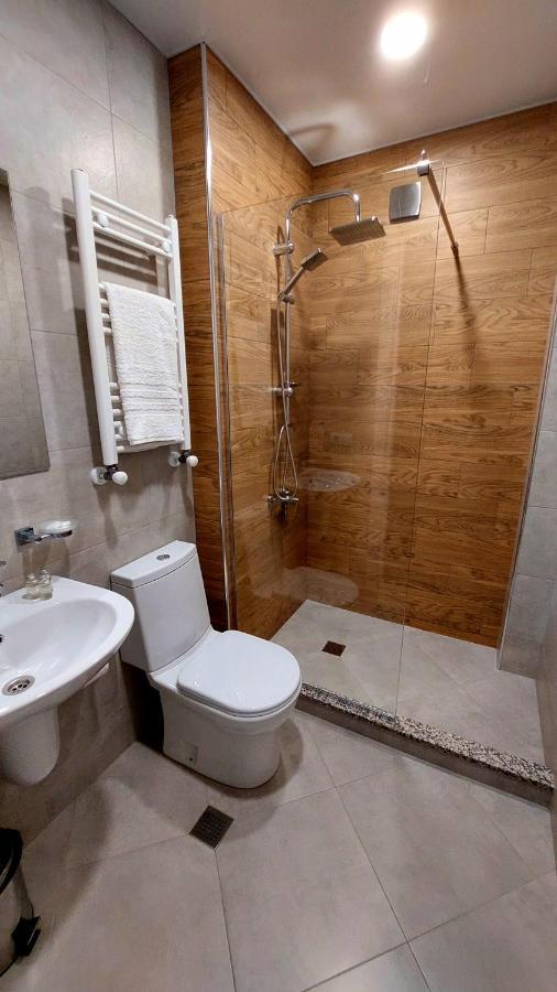 Falcon Boutique Hotel Tbilisi ภายนอก รูปภาพ