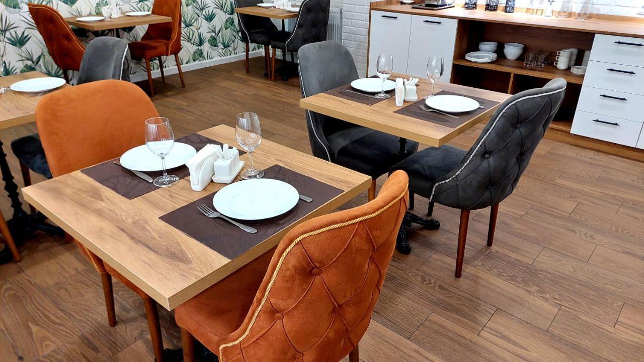 Falcon Boutique Hotel Tbilisi ภายนอก รูปภาพ